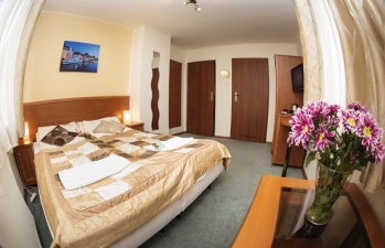 POLARIS Hotel Rooms & Apartments  s.c.