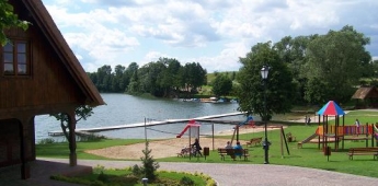 Domki i pokoje studio nad jeziorem w Cekcynie