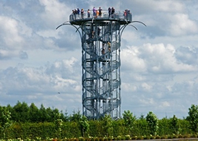 Ogrody Hortulus Spectabilis - Wieża Widokowa i Labirynt w Dobrzycy